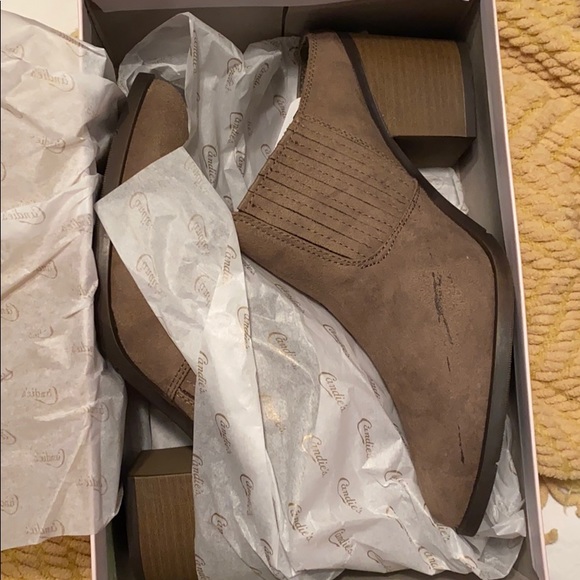 Women’s heels - Picture 1 of 3